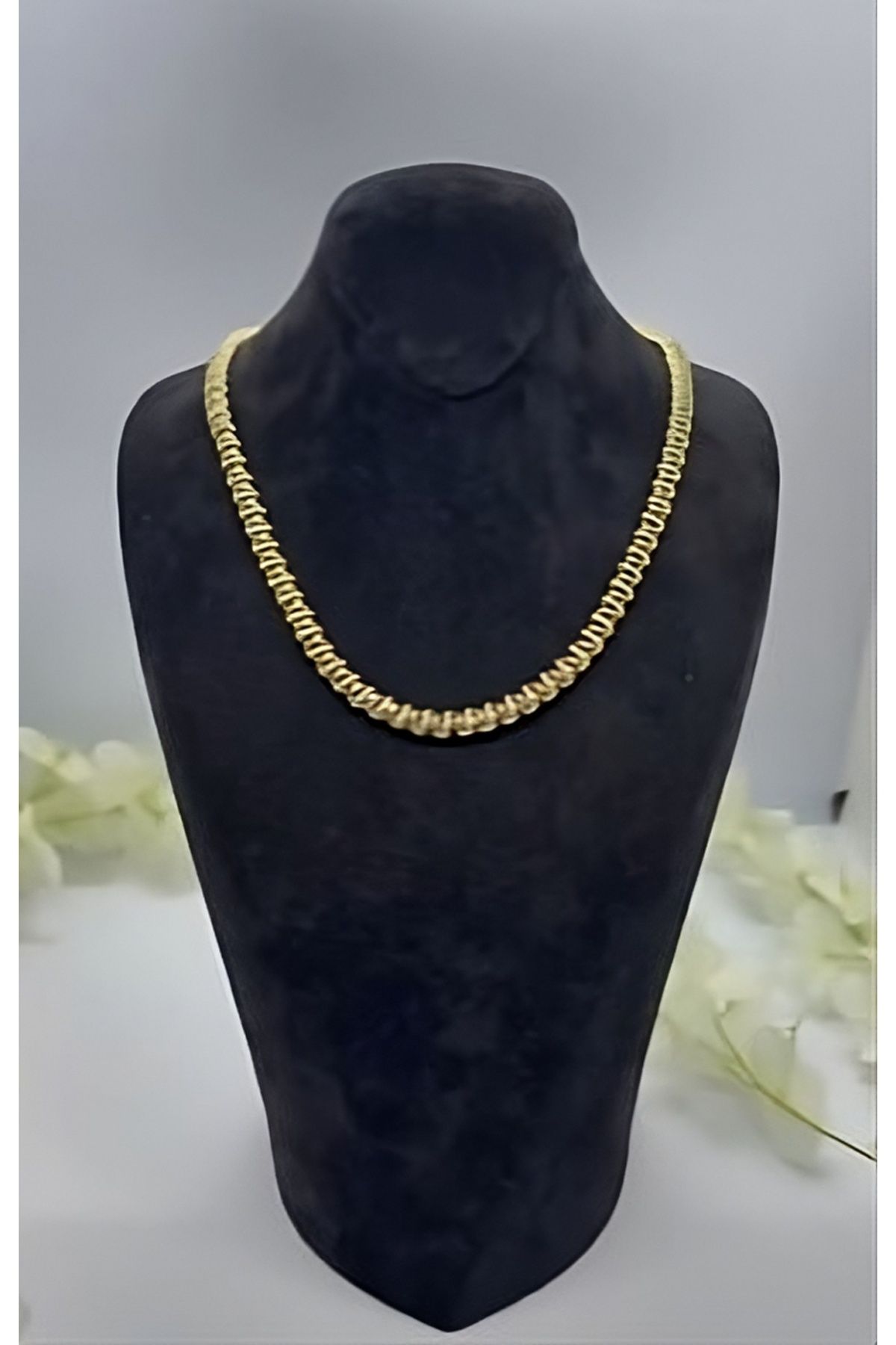 22 Ayar Altın Kaplama Zikzak Taşlı Set: Kolye Ve Bileklik Lvd529